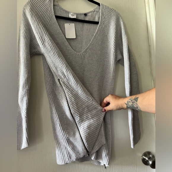 CAbi Light Gray V-Neck Sweater - Picture 3 of 10